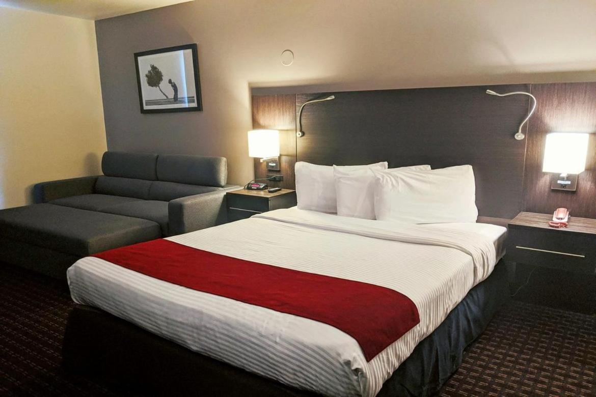 גרנבי Hotel Le Principal מראה חיצוני תמונה