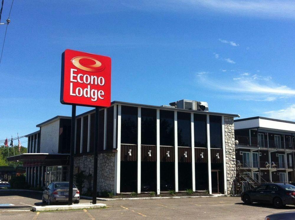 גרנבי Hotel Le Principal מראה חיצוני תמונה