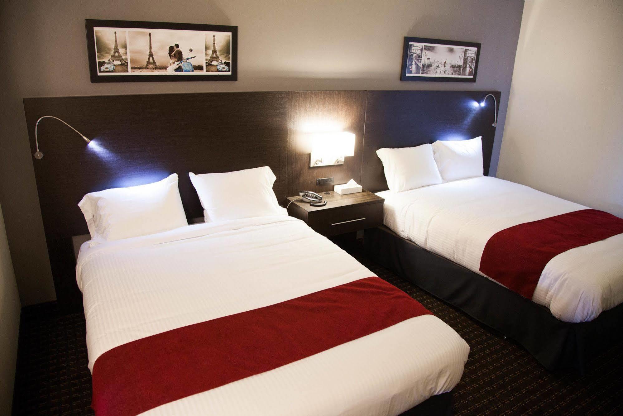 גרנבי Hotel Le Principal מראה חיצוני תמונה