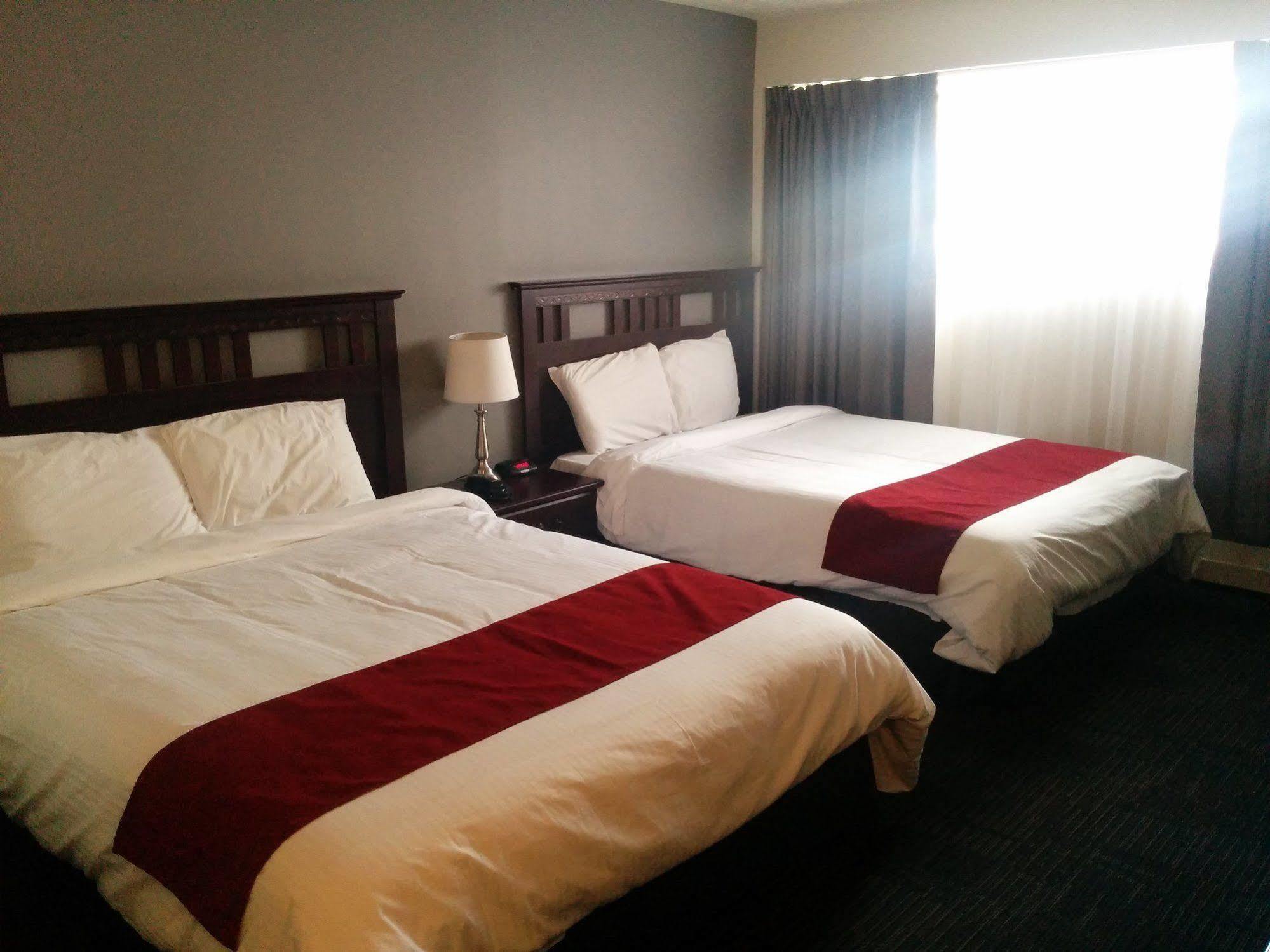 גרנבי Hotel Le Principal מראה חיצוני תמונה