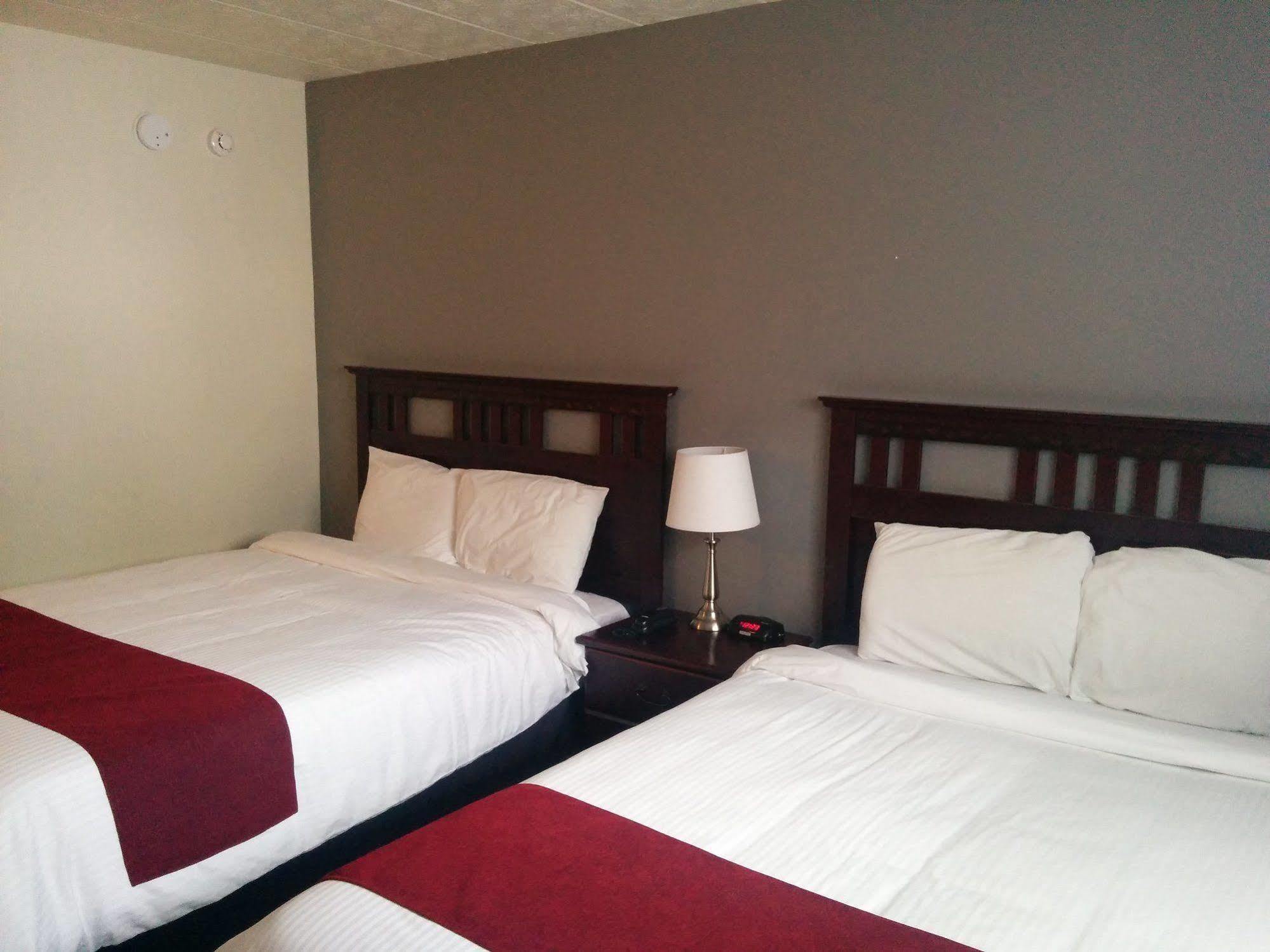 גרנבי Hotel Le Principal מראה חיצוני תמונה