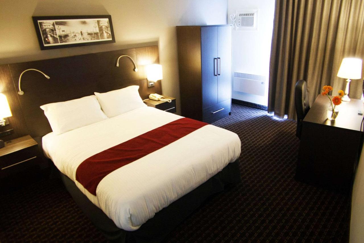גרנבי Hotel Le Principal מראה חיצוני תמונה