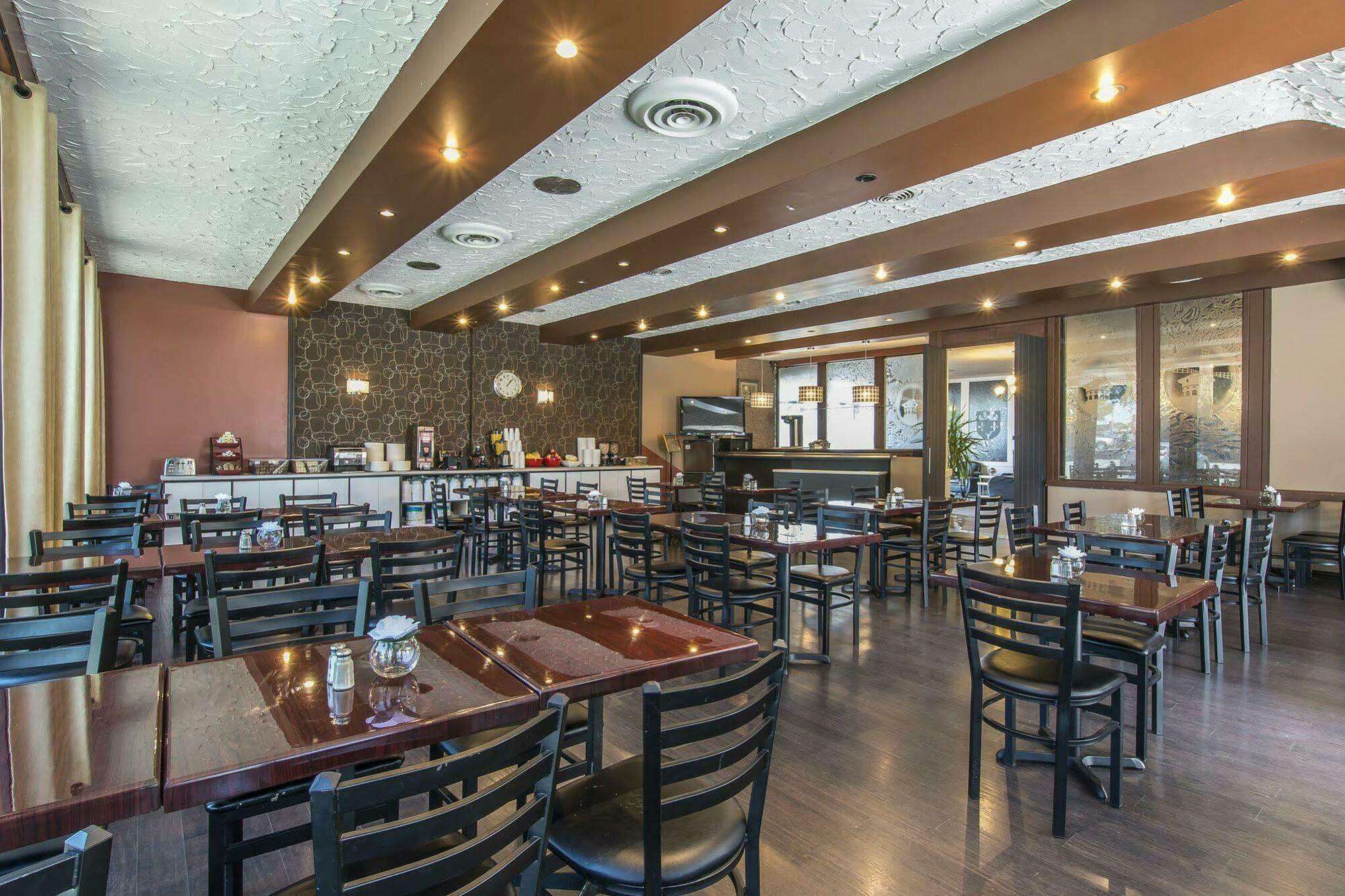גרנבי Hotel Le Principal מראה חיצוני תמונה